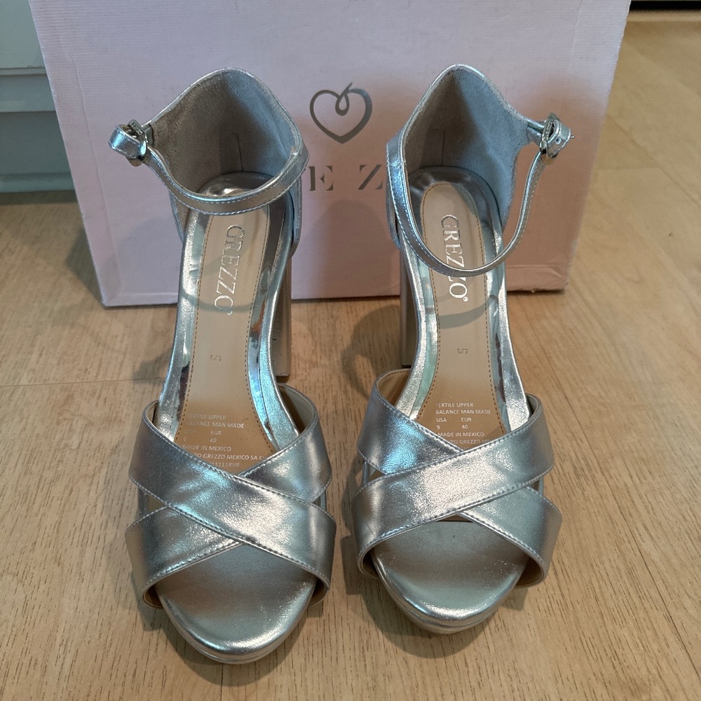 GREZZO SILVER PUMP HEELS